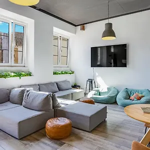 Хостел Hostellicious, Фару
